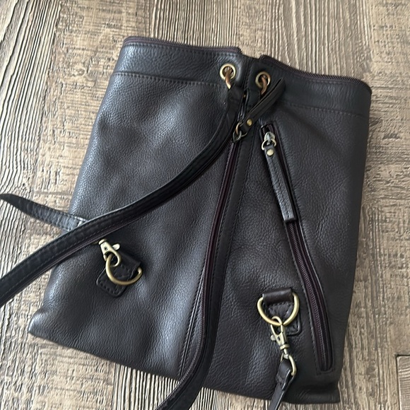 Hobo Slay Convertible Sling - Picture 9 of 16